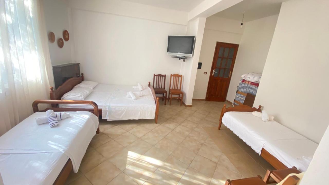 Besart Room Orikum Buitenkant foto