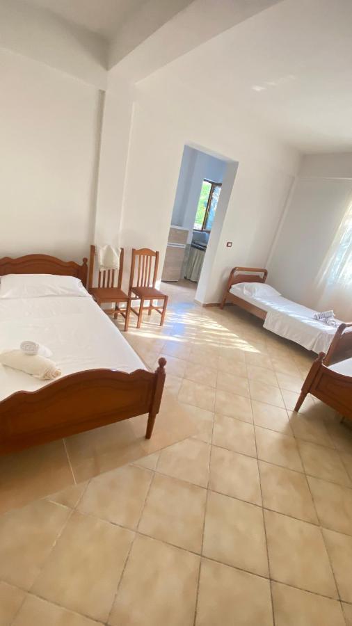Besart Room Orikum Buitenkant foto